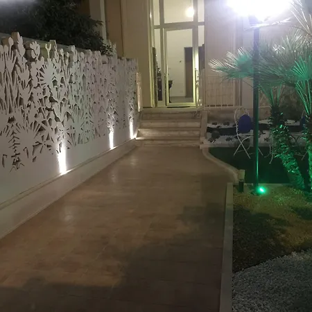 Porto Di Mare بيت ضيافة 4*